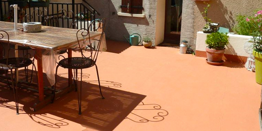 Peindre sa terrasse : les solutions selon votre support