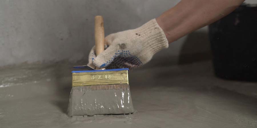 Enduit résine : lequel choisir pour des travaux d’étanchéité durables ?