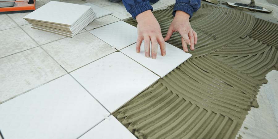 Revêtement carrelage : réussir une étanchéité durable avant la pose